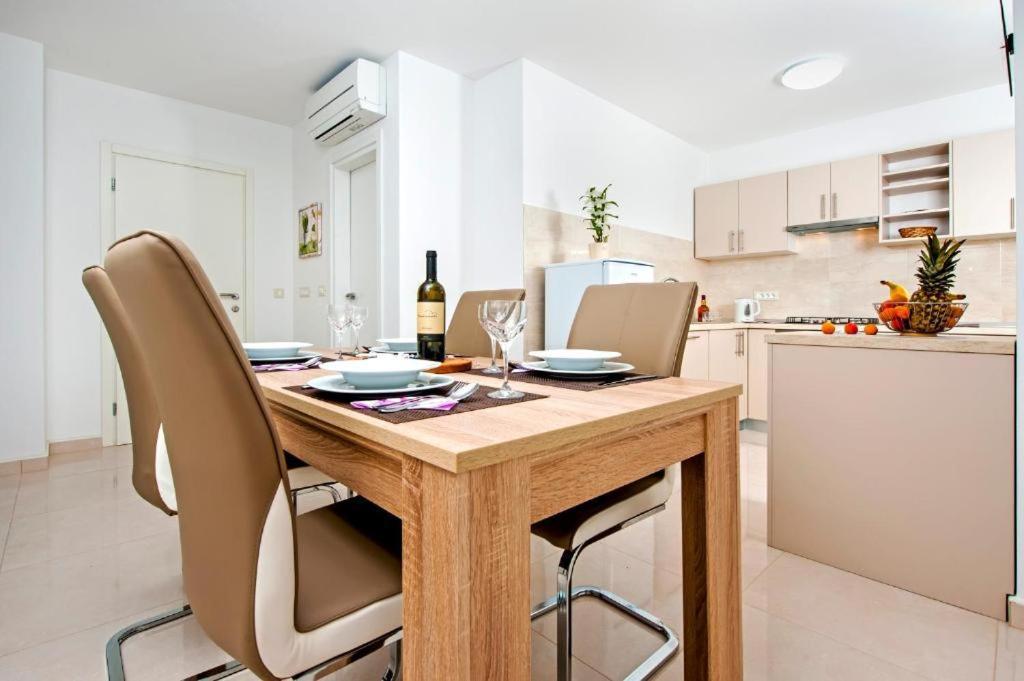 Aria Room And Apartmant Fuga Rovinj Eksteriør billede
